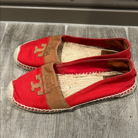 Tory Burch Red and Tan Espadrilles size 8 - Picture 5 of 7
